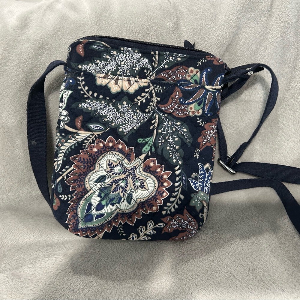 Vera Bradley crossbody bag
